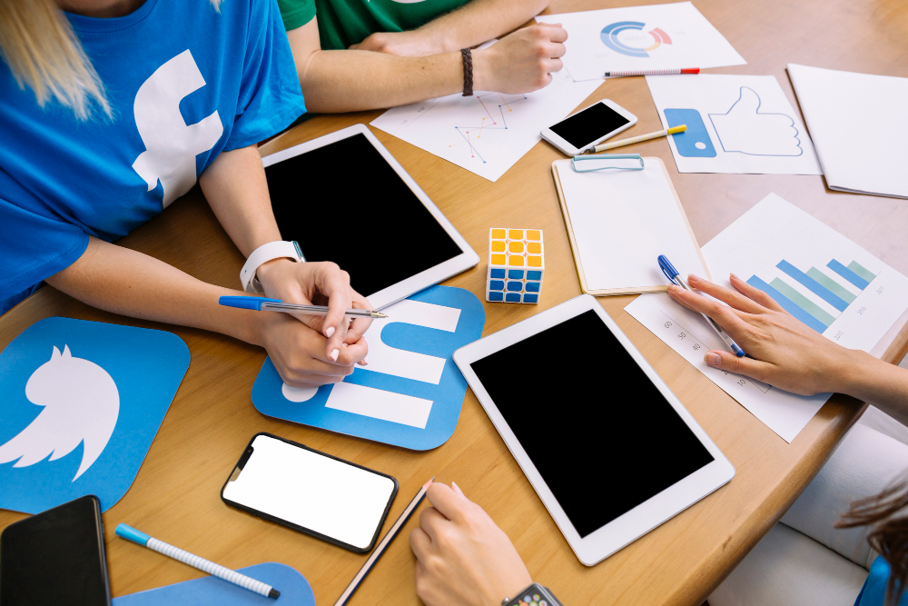 Why Businesses Need Social Media Experts in Delhi NCR to Grow Faster